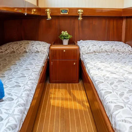 Jack London Boat Alassio